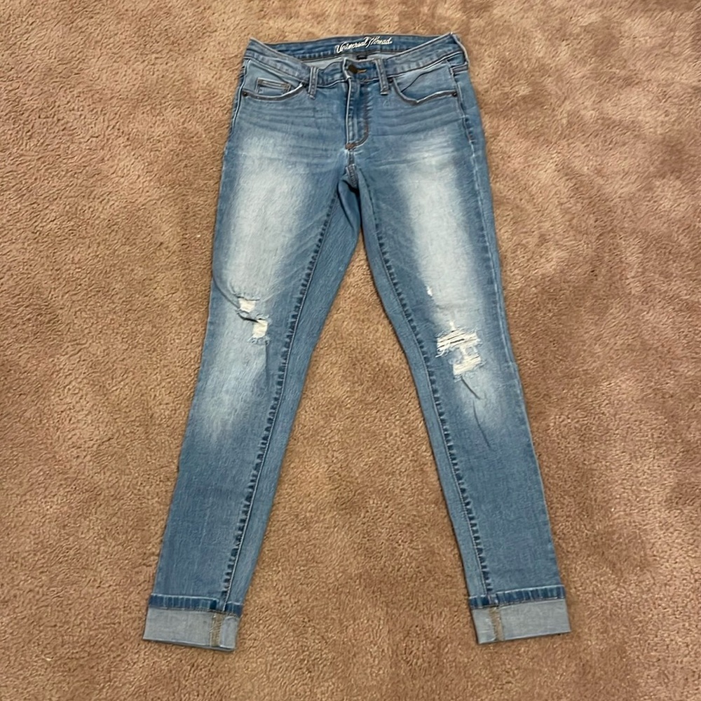 Skinny blue jeans